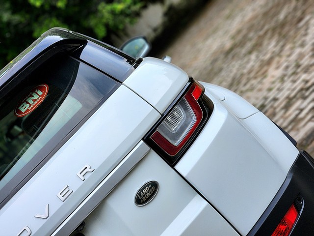 Second-hand 2019 Land Rover Range Rover Evoque 2.0 TD4 SE Dynamic for sale in New Delhi-5