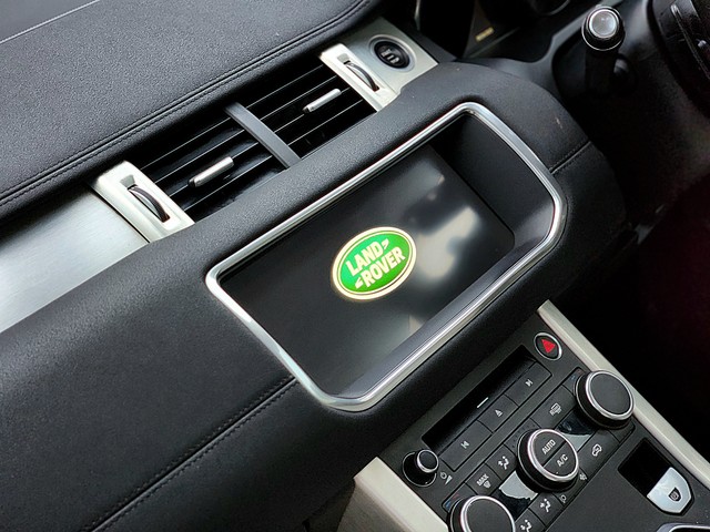 Second-hand 2019 Land Rover Range Rover Evoque 2.0 TD4 SE Dynamic for sale in New Delhi-19