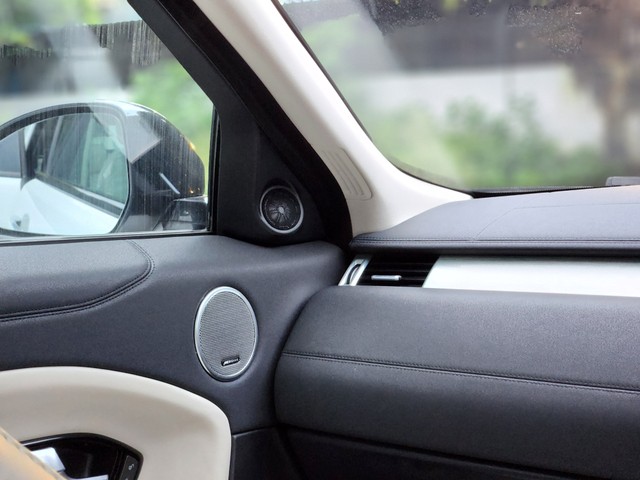 Second-hand 2019 Land Rover Range Rover Evoque 2.0 TD4 SE Dynamic for sale in New Delhi-23