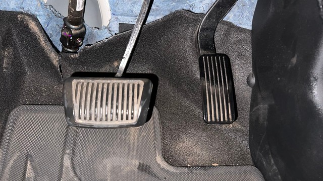 Second-hand 2023 Hyundai Alcazar Signature 6Str DCT for sale in Mumbai-14