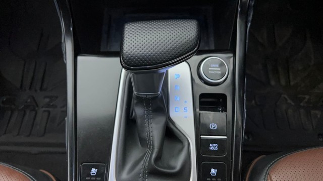 Second-hand 2023 Hyundai Alcazar Signature 6Str DCT for sale in Mumbai-12