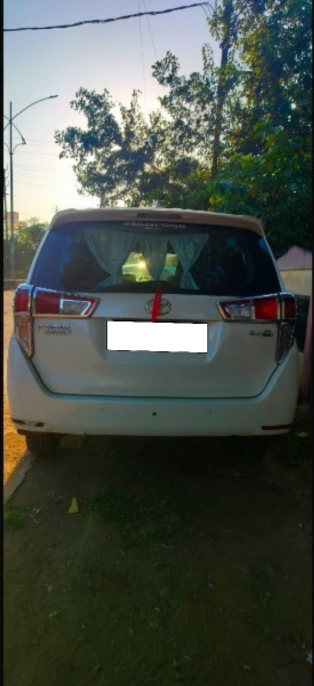 Second-hand 2017 Toyota Innova Crysta 2.7 VX MT BSIV for sale in Sehore