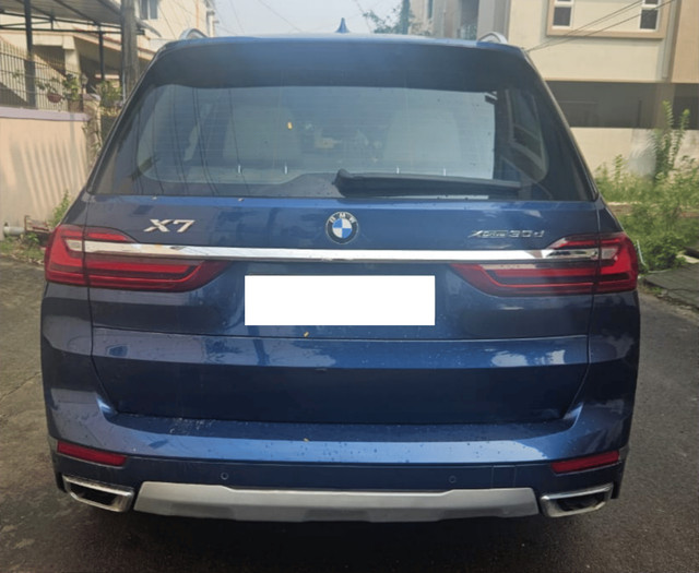 Second-hand 2019 BMW X7 xDrive30d DPE Signature for sale in Chennai-2