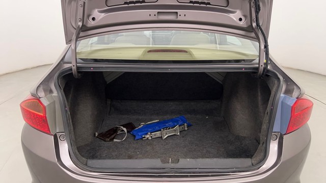 Second-hand 2015 Honda City SV MT for sale in Pune-9