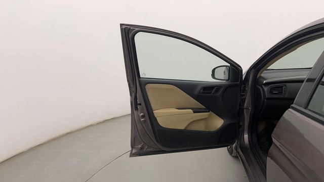 Second-hand 2015 Honda City SV MT for sale in Pune-25