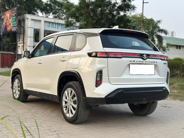 Second-hand 2023 Maruti Grand Vitara Delta AT for sale in Ghaziabad-7