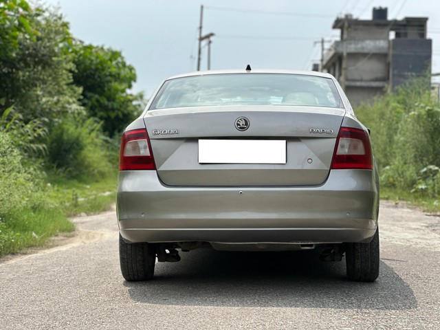 Second-hand 2015 Skoda Rapid 1.6 MPI Active for sale in Ghaziabad-1