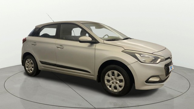 Second-hand 2017 Hyundai i20 Sportz 1.2 for sale in Noida