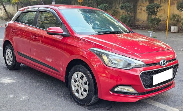 Second-hand 2015 Hyundai i20 Sportz 1.2 for sale in New Delhi