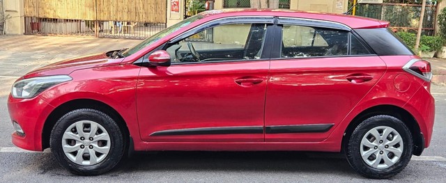 Second-hand 2015 Hyundai i20 Sportz 1.2 for sale in New Delhi