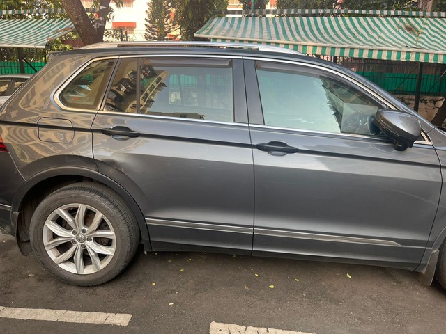 Second-hand 2017 Volkswagen Tiguan 2.0 TDI Highline for sale in Mumbai-1