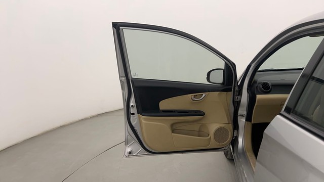 Second-hand 2016 Honda Brio VX for sale in Pune-31