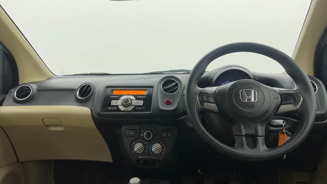 Second-hand 2016 Honda Brio VX for sale in Pune-11