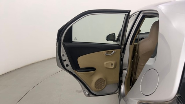 Second-hand 2016 Honda Brio VX for sale in Pune-27