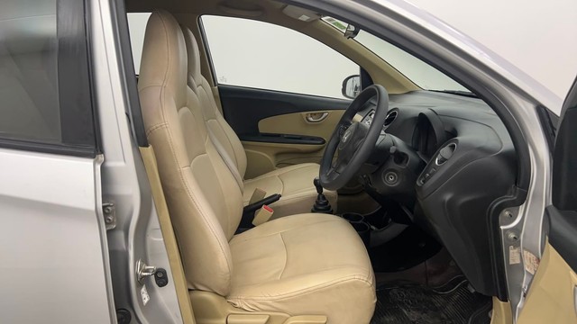 Second-hand 2016 Honda Brio VX for sale in Pune-15