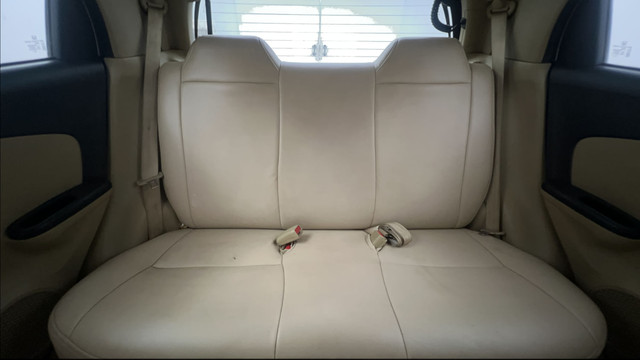 Second-hand 2016 Honda Brio VX for sale in Pune-32