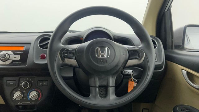 Second-hand 2016 Honda Brio VX for sale in Pune-26
