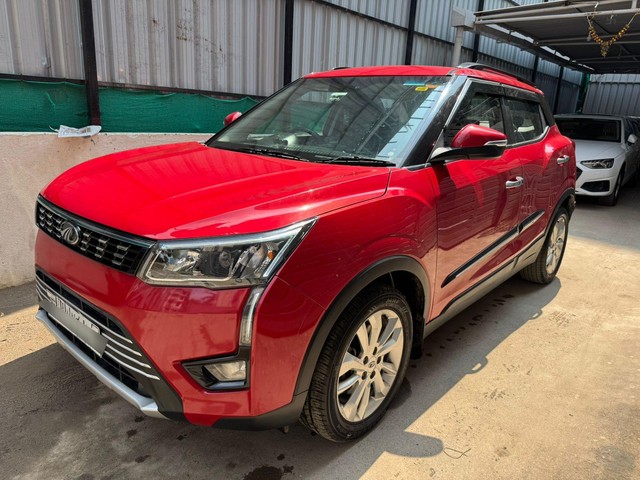 Second-hand 2020 Mahindra XUV300 W8 AMT Optional Diesel BSIV for sale in Chennai-5