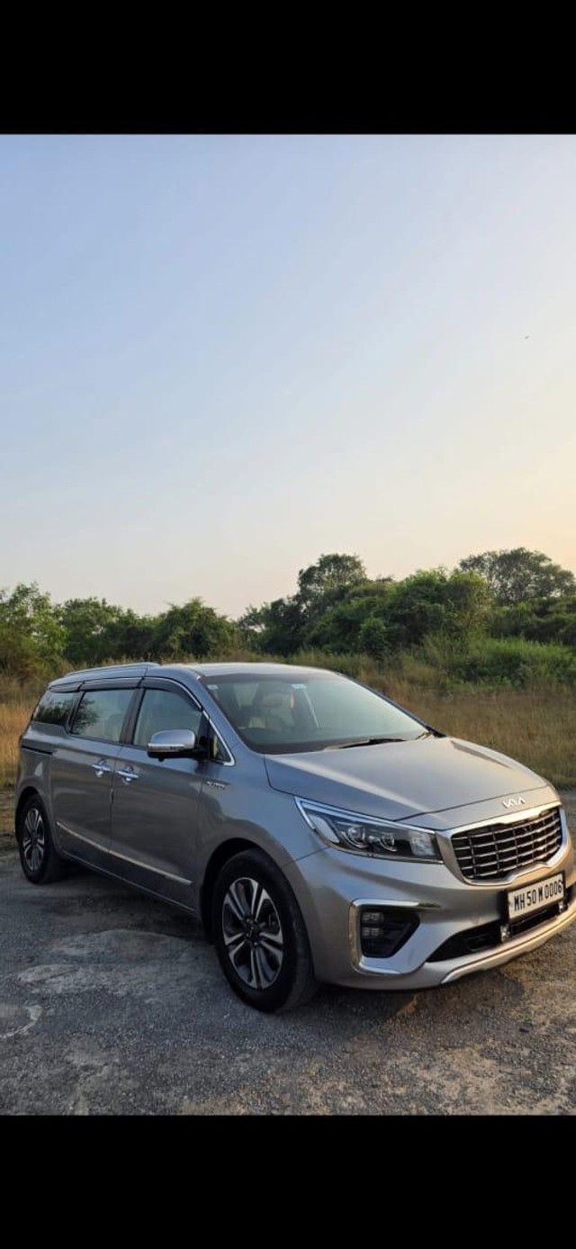 Second-hand 2023 Kia Carnival Limousine Plus for sale in Mumbai-3