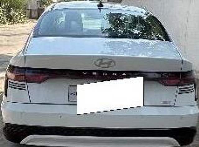 Second-hand 2024 Hyundai Verna SX Opt IVT for sale in Nadiad-4