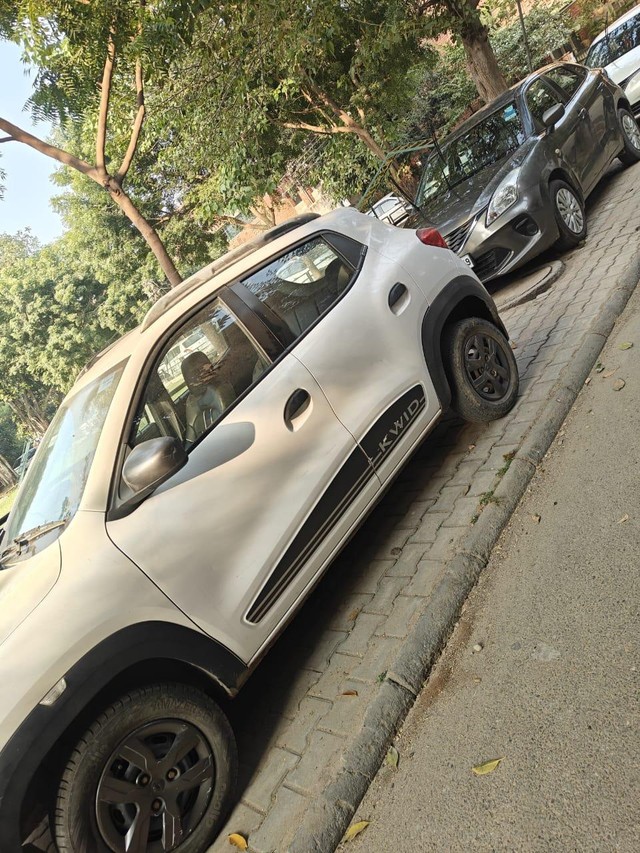 Second-hand 2019 Renault KWID 1.0 RXT Opt BSIV for sale in Chandigarh