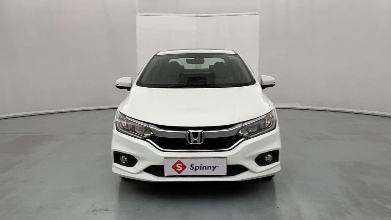 Buy Used Honda City ZX CVT of 2017 model @ 6,89,000 INR in Lucknow