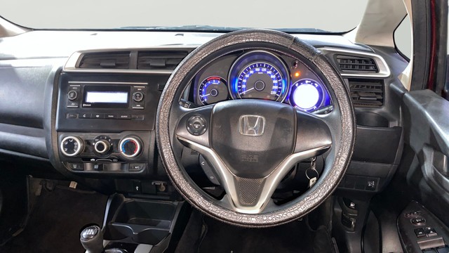 Second-hand 2018 Honda WR-V i-DTEC S for sale in Kolkata-12