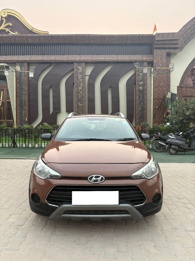 Second-hand 2016 Hyundai i20 Active 1.2 for sale in New Delhi-4
