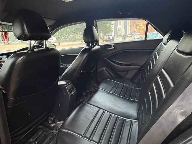 Second-hand 2016 Hyundai i20 Active 1.2 for sale in New Delhi-6