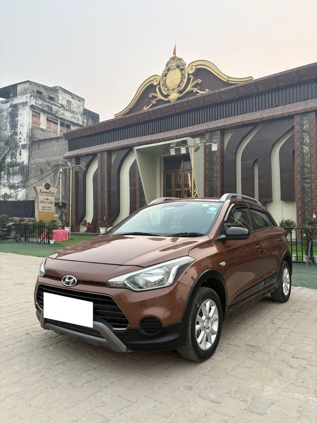 Second-hand 2016 Hyundai i20 Active 1.2 for sale in New Delhi-3