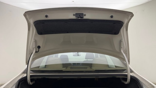 Second-hand 2016 Skoda Rapid 1.5 TDI AT Style Plus for sale in Hyderabad-30