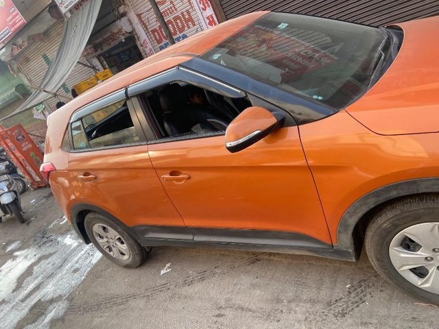 Second-hand 2018 Hyundai Creta 1.4 E Plus CRDi for sale in Faridabad-3