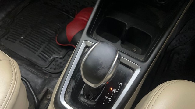 Second-hand 2018 Maruti Suzuki Dzire ZXI Plus for sale in Kolkata-12
