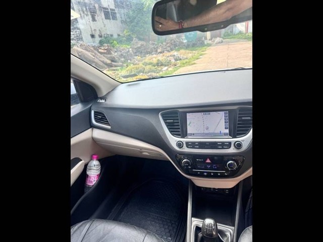 Second-hand 2018 Hyundai Verna CRDi 1.6 SX for sale in Kanpur-5