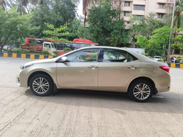 Toyota Corolla Altis VL AT Second-hand 2016 Toyota Corolla Altis VL AT for sale in Mumbai-3