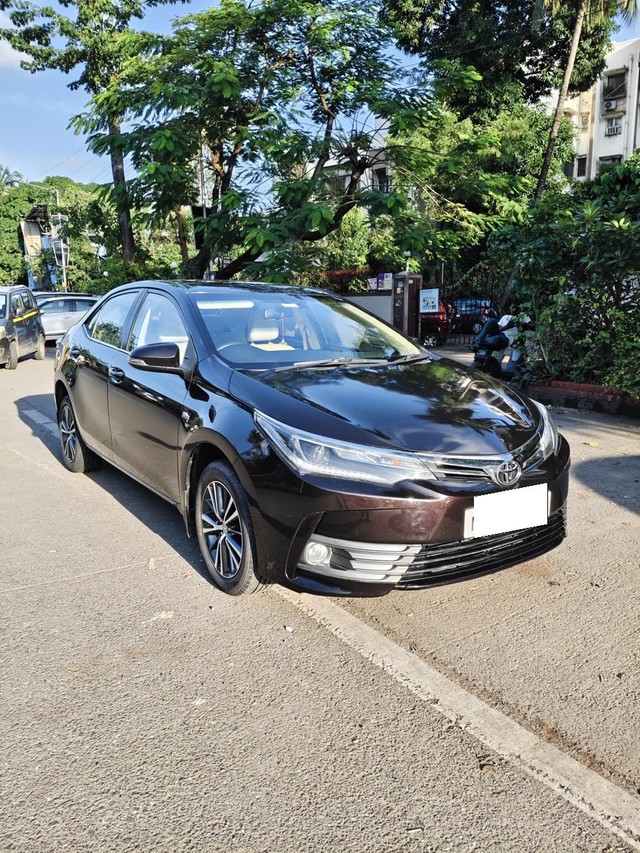 Second-hand 2019 Toyota Corolla Altis 1.8 VL CVT for sale in Mumbai-18