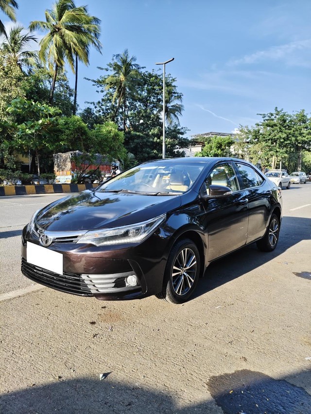 Second-hand 2019 Toyota Corolla Altis 1.8 VL CVT for sale in Mumbai-4