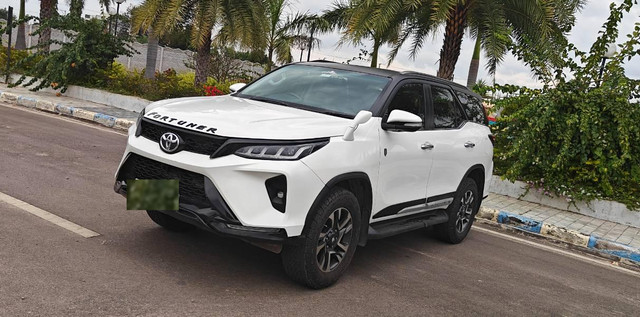 Second-hand 2017 Toyota Fortuner 2.8 2WD MT BSIV for sale in Hyderabad-8