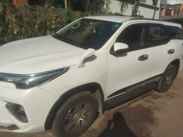 Second-hand 2018 Toyota Fortuner 2.8 2WD AT BSIV for sale in Panchkula-11