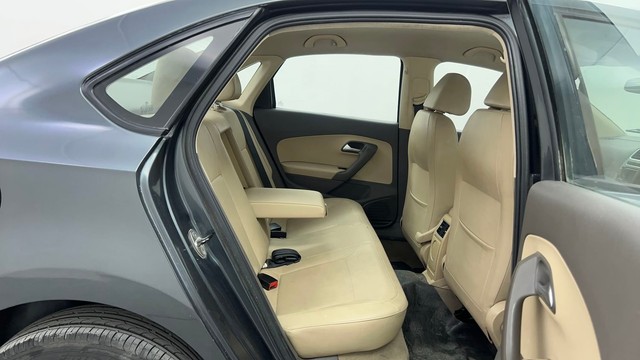 Second-hand 2016 Volkswagen Vento 1.2 TSI Highline BSIV for sale in Pune-34