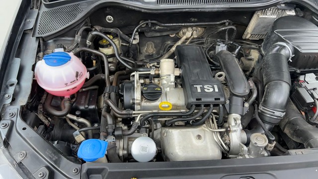 Second-hand 2016 Volkswagen Vento 1.2 TSI Highline BSIV for sale in Pune-26