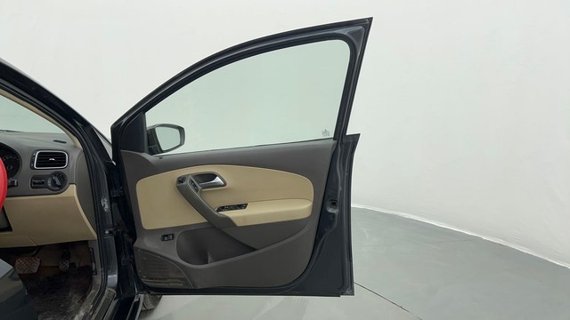 Second-hand 2016 Volkswagen Vento 1.2 TSI Highline BSIV for sale in Pune-16