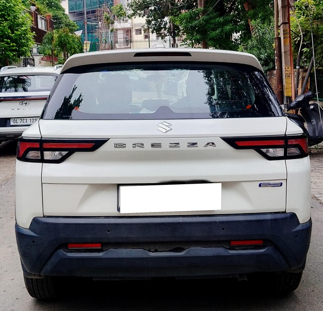 Second-hand 2022 Maruti Brezza VXi BSVI for sale in New Delhi