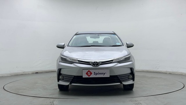 Second-hand 2019 Toyota Corolla Altis Petrol LE for sale in Noida-7