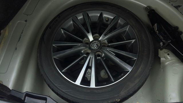 Second-hand 2019 Toyota Corolla Altis Petrol LE for sale in Noida-21