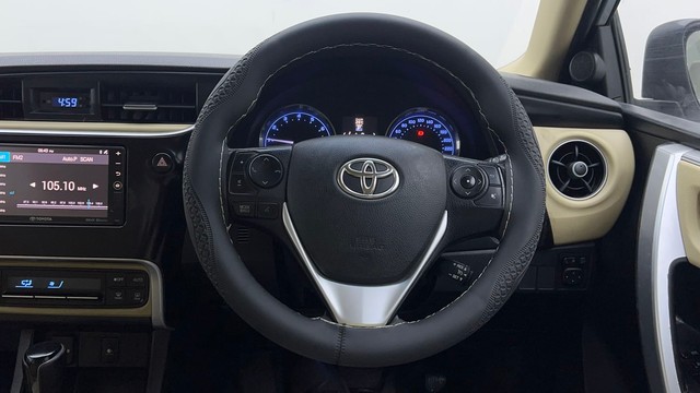 Second-hand 2019 Toyota Corolla Altis Petrol LE for sale in Noida-36