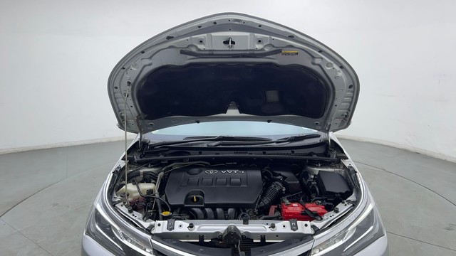 Second-hand 2019 Toyota Corolla Altis Petrol LE for sale in Noida-8