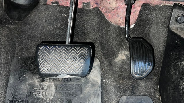 Second-hand 2019 Toyota Corolla Altis Petrol LE for sale in Noida-14