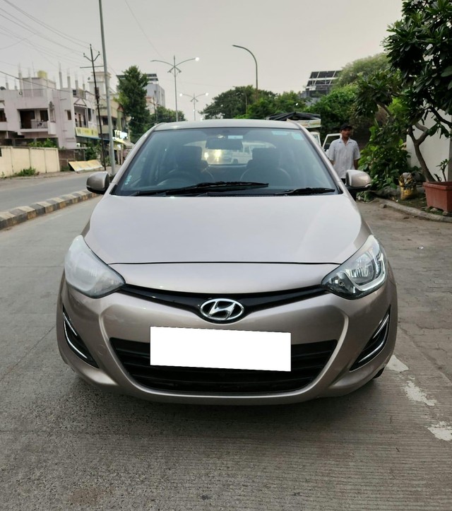 Second-hand 2013 Hyundai i20 Magna 1.4 CRDi (Diesel) for sale in Nagpur-5
