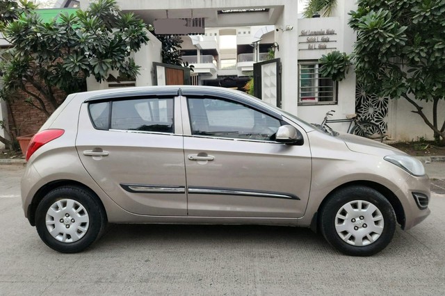 Second-hand 2013 Hyundai i20 Magna 1.4 CRDi (Diesel) for sale in Nagpur-1
